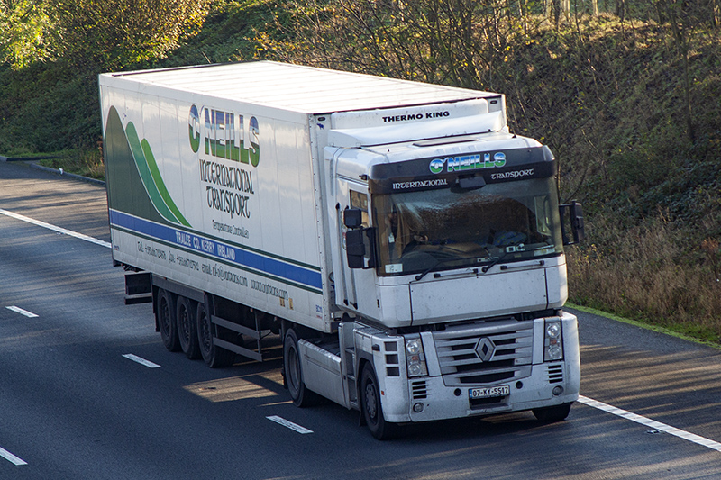 Renault Magnum - O'Neills.jpg