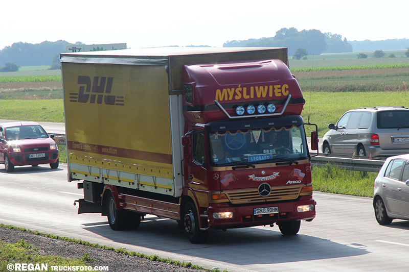 Mercedes-Benz Atego - Myśliwiec.jpg