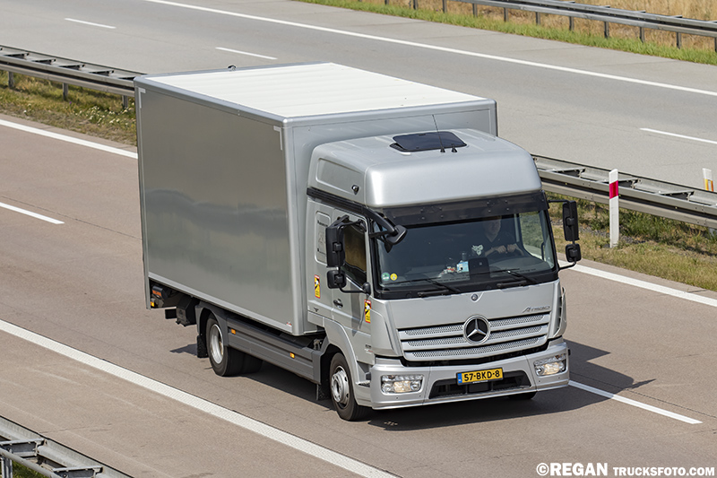 Mercedes Atego.jpg