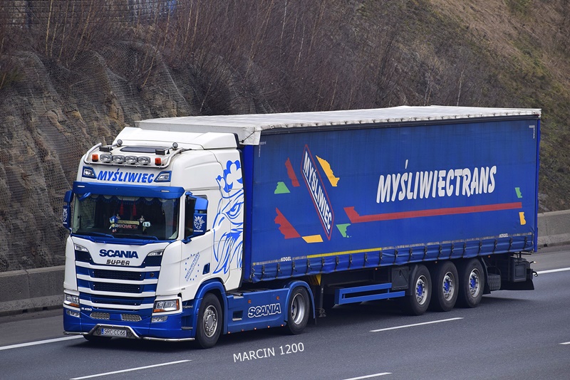 _DSC1833 MYŚLIWIEC-crop-SCANIA R460 NG.JPG
