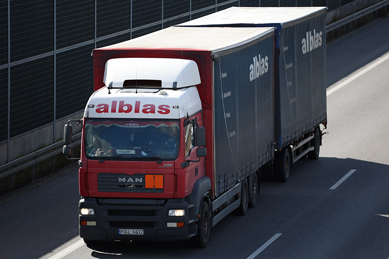 alblas man flagowe tablice.jpg