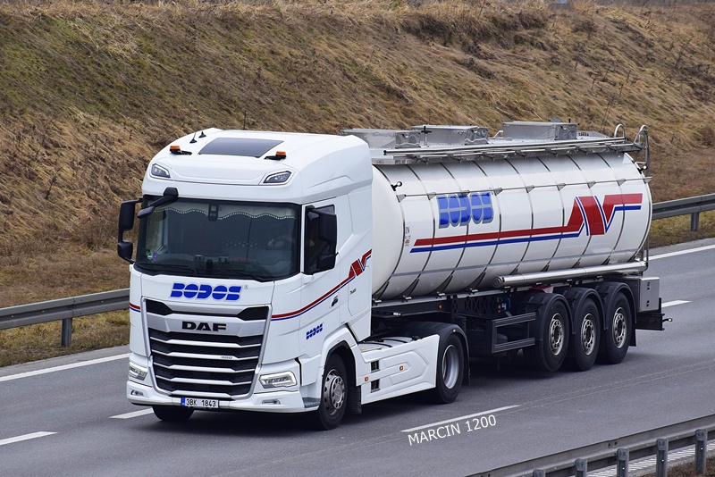 _DSC2975 BODOS-crop-DAF XG.JPG