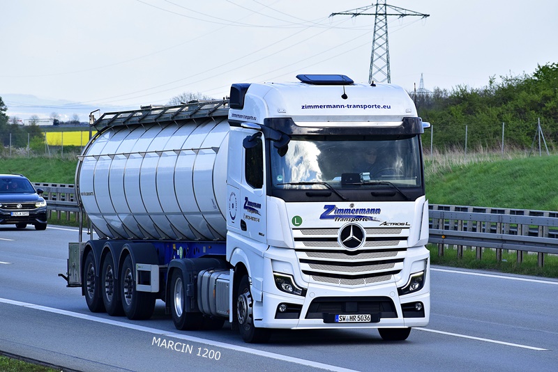 _DSC2213 ZIMMERMANN-crop-Mercedes-Benz ActrosL MP5.JPG