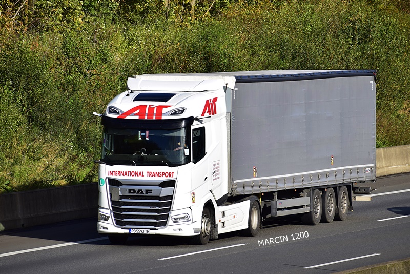 _DSC8092 AIT-crop-DAF XG.JPG