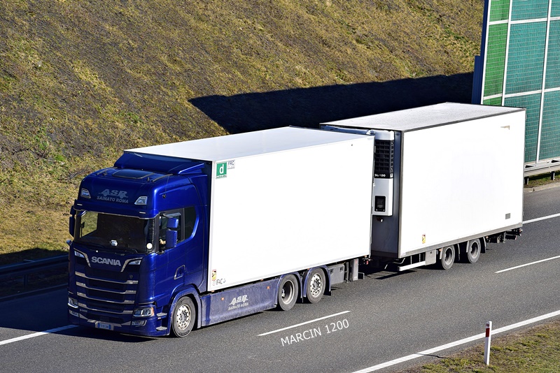 _DSC3130 ASR SAINATO ROMA-crop-SCANIA S500.JPG