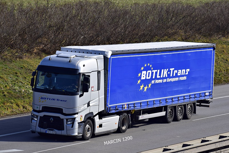 _DSC2356 BOTLIK-TRANS-crop-RENAULT RANGE-T EVO.JPG