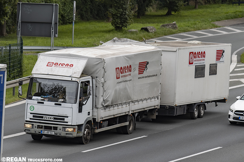 Iveco EuroCargo - Arena Sportbodensysteme.jpg