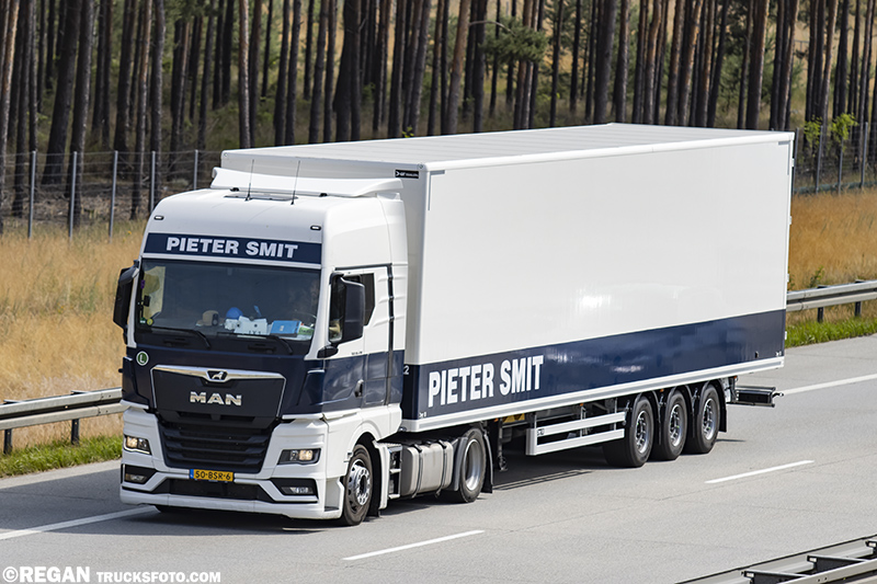 MAN TGX - Pieter Smit.jpg