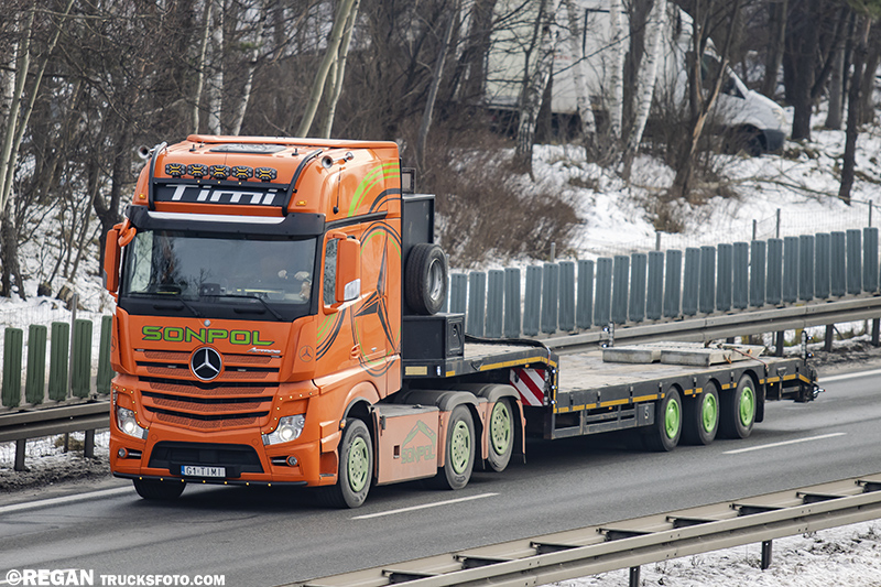 Mercedes-Benz Actros - Sonpol.jpg