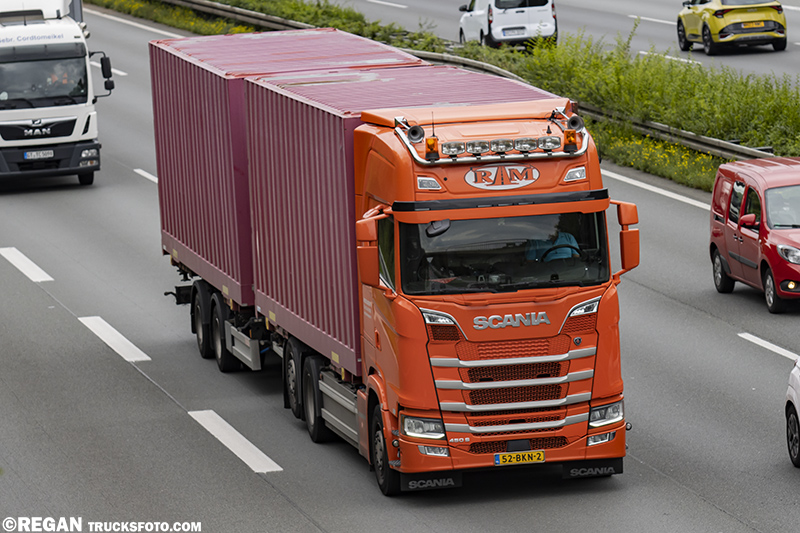 Scania 450S - RTM.jpg