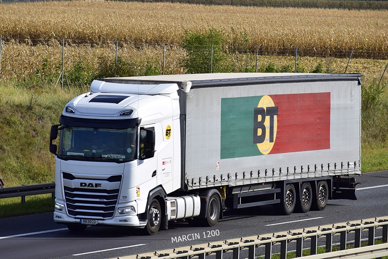 _DSC00011 (1900)-crop-Barrinho Transportes-DAF XG.JPG