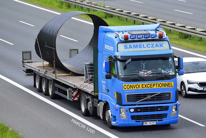_DSC00011 (801)-crop-SAMELCZAK-VOLVO FH II.JPG