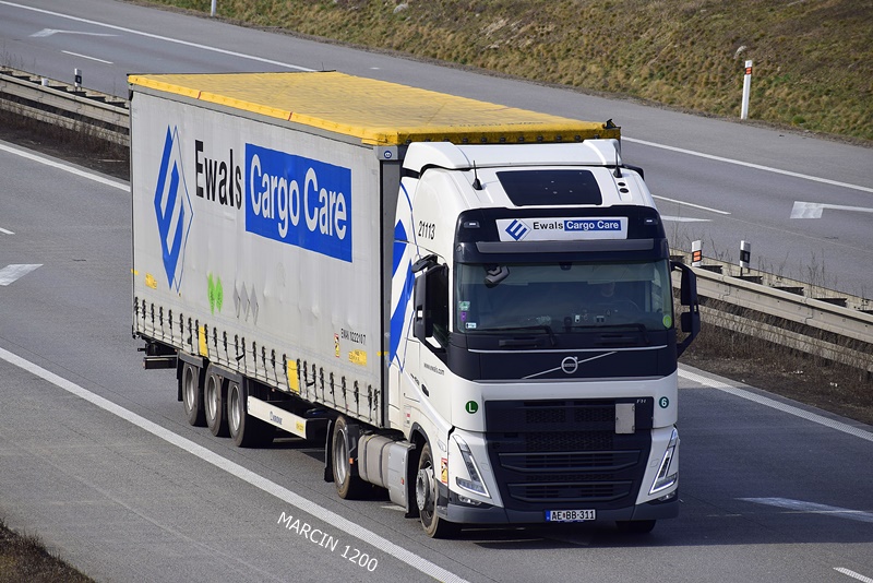 _DSC2718 EWALS CARGO CARE-crop-VOLVO FHV.JPG