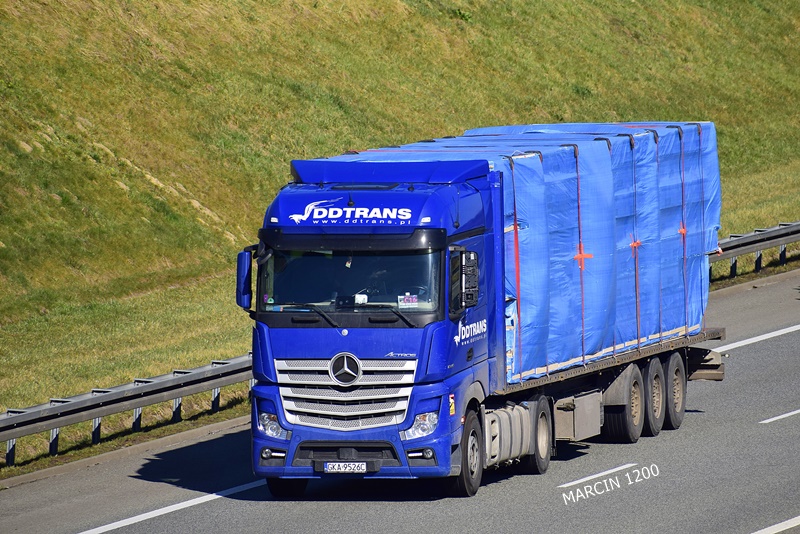_DSC3158 DDTRANS-crop-ACTROS MPIV.JPG