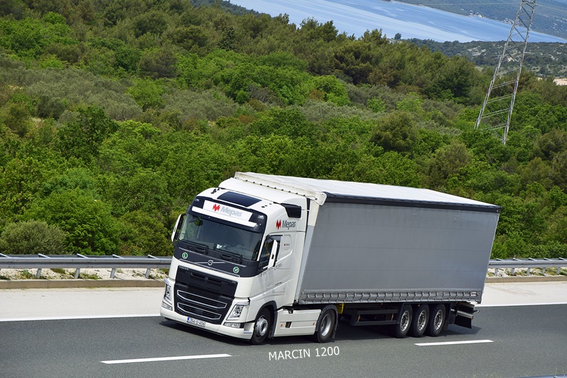 _DSC3695-crop-MEPAS-VOLVO FH IV.JPG