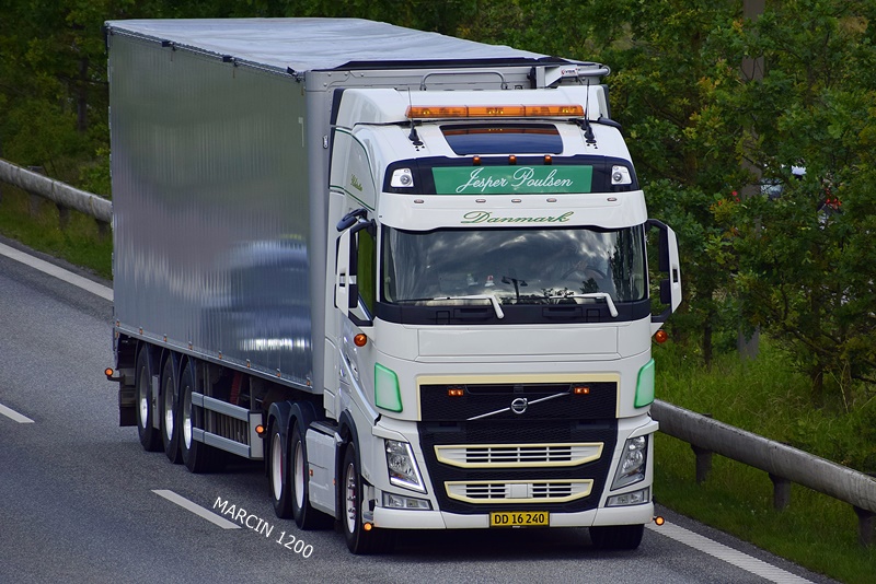 _DSC4340 JESPER POULSEN-crop-VOLVO FH IV.JPG