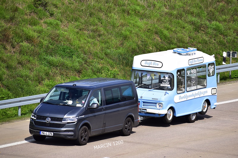 _DSC1958 BUS-crop-VW T6.JPG