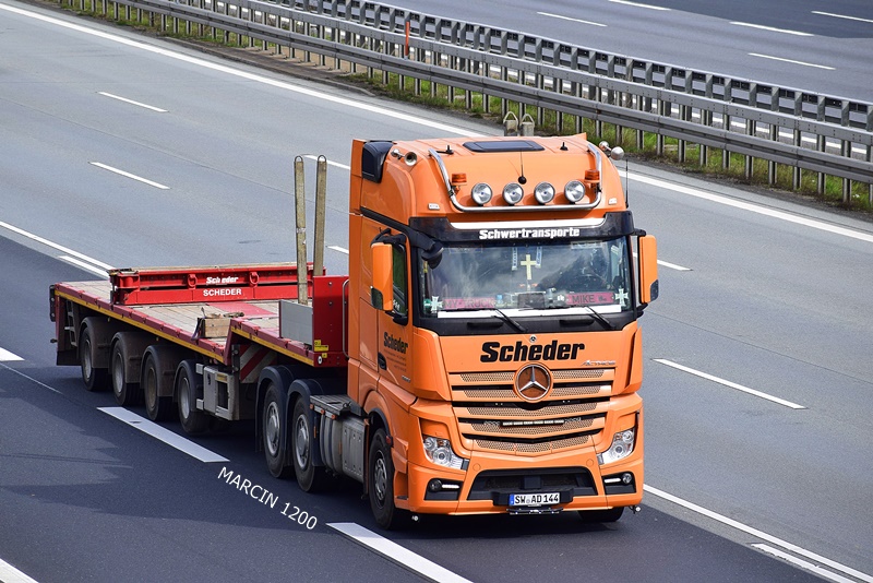 _DSC2094 SCHEDER-crop-ACTROS MPIV.JPG