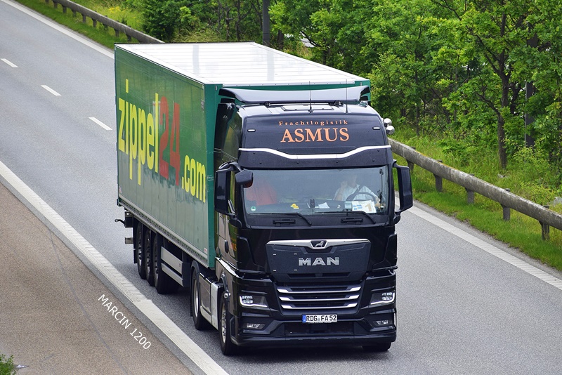 _DSC4710 ASMUS-crop-MAN TGX II.JPG