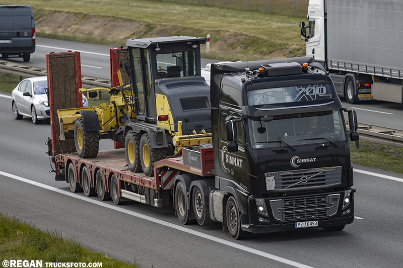 Volvo FH16 700 - Simnat.jpg