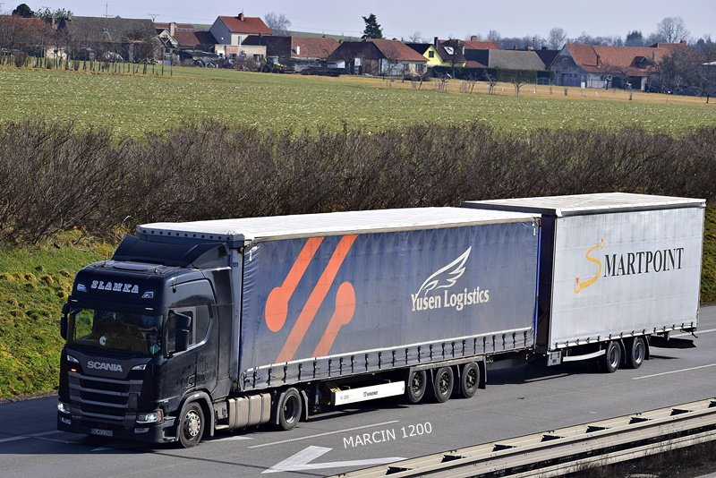 _DSC2253 SLAMKA-25,25m-crop-SCANIA R450 NG.JPG