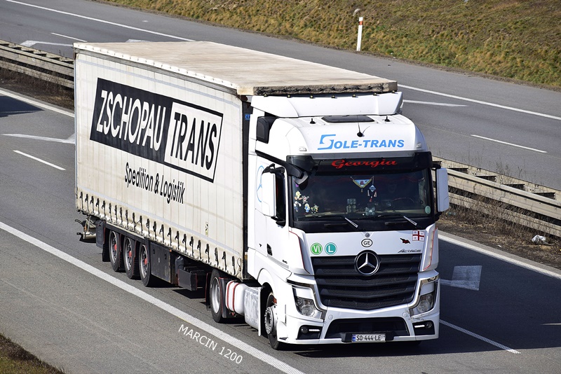_DSC2567 SOLE-TRANS-crop-ACTROS MPIV.JPG