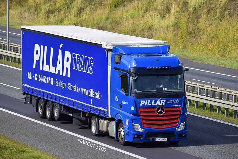 _DSC00011 (1984)-crop-PILLR TRANS-ACTROS MPV.JPG