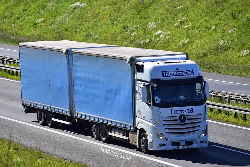 _DSC00011 (639)-crop-Trgokomerc Dukic-ACTROS MP IV.JPG