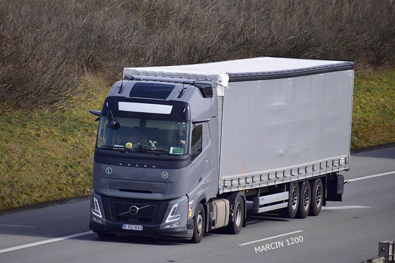 _DSC2734 AERO-crop-VOLVO.JPG