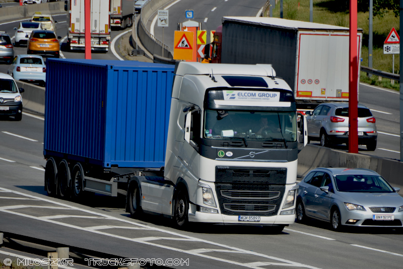 Volvo FH3_Elcom Group_1947.JPG