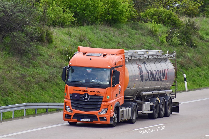 _DSC1897 SPARTANK-crop-ActrosL.JPG