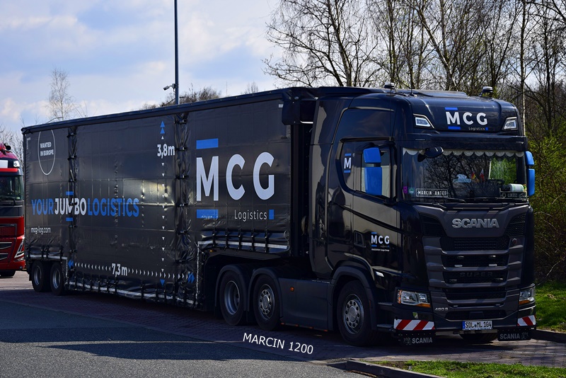 _DSC3488-crop-MCG Logistics-SCANIA S460.JPG