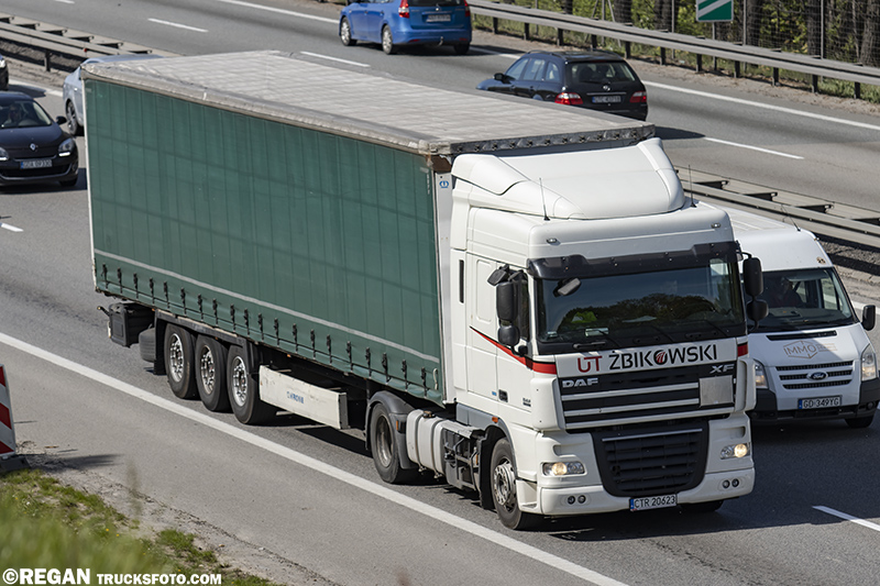 DAF XF105 - UT Żbikowski.jpg