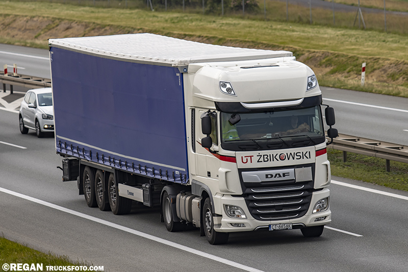 DAF XF UT Żbikowski.jpg