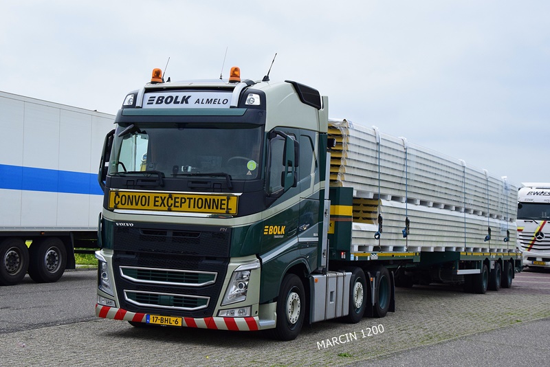 _DSC6207-crop-BOLK-VOLVO FHIV.JPG