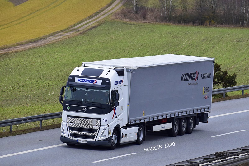 _DSC9739 KOIMEX-crop-VOLVO FH V.JPG