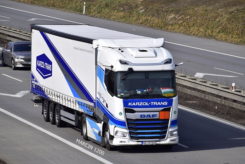 _DSC2471 KARZOL-TRANS-crop-DAF XG.JPG