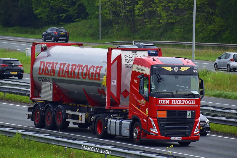 _DSC3971 DEN HARTOGH-crop-VOLVO FHV.JPG