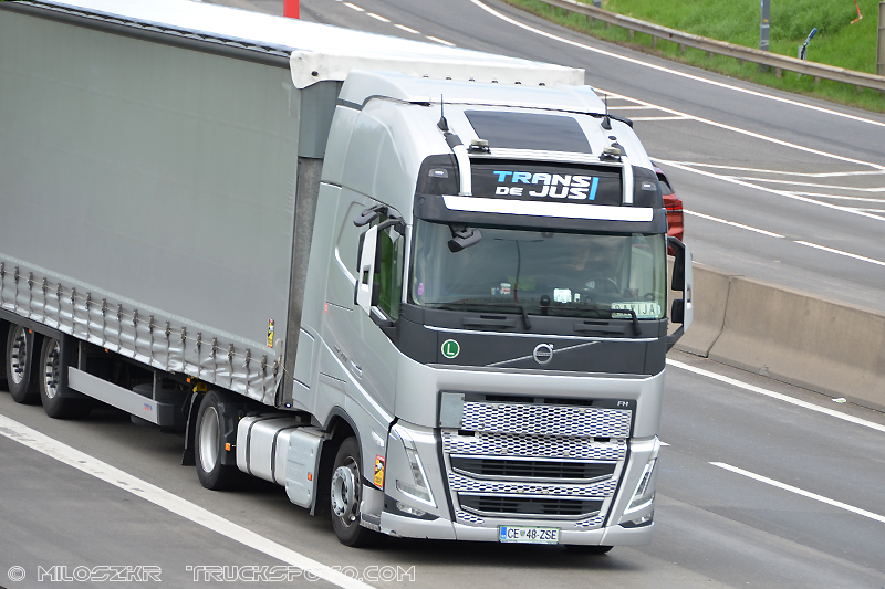 Volvo FH5_Trans De Jus_5198.JPG