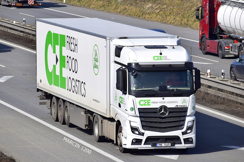 _DSC2303 CEE-crop-Mercedes-Benz ActrosL MP5.JPG