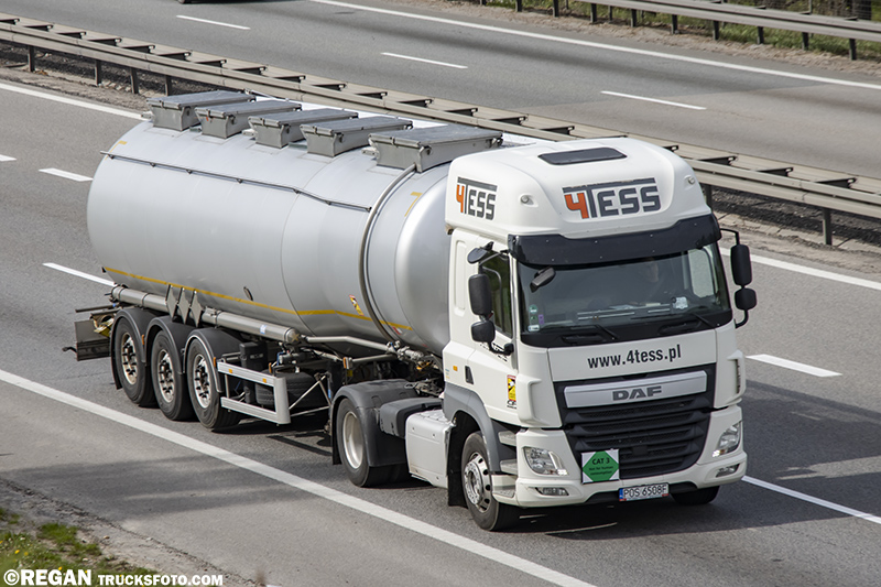 DAF CF - 4tess.jpg