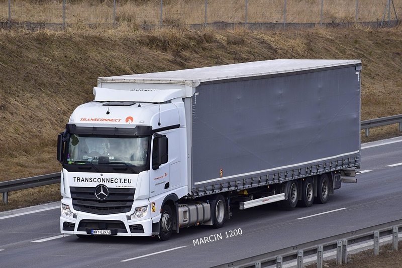 _DSC1587 TRANSCONNECT-crop-ActrosF.JPG