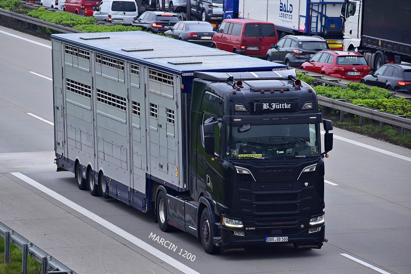 _DSC3830 B.JUTTKE-crop-SCANIA S580 V8.JPG