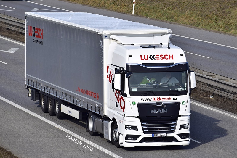 _DSC2139 LUKKESCH-crop-MAN TGX II.JPG