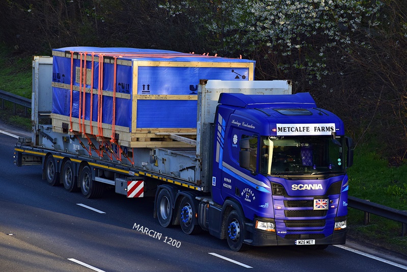 _DSC9965-crop-Metcalfe Farms-SCANIA R450 NG.JPG