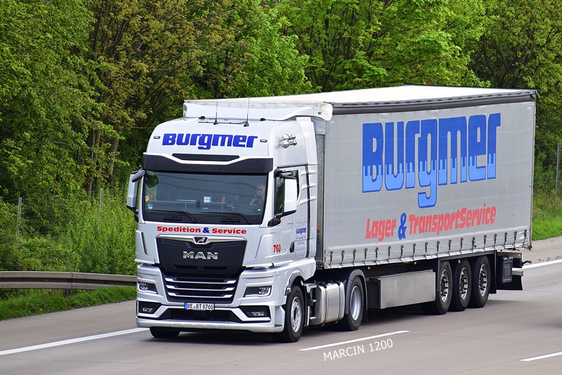 _DSC5604 BURGMER-crop-MAN TGXII.JPG