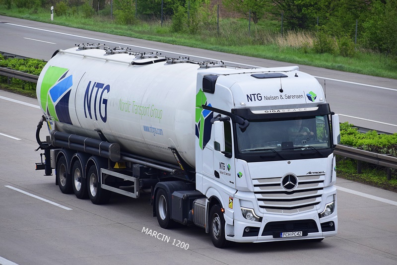 _DSC3846 NTG-crop-Mercedes-Benz ActrosL MP5.JPG