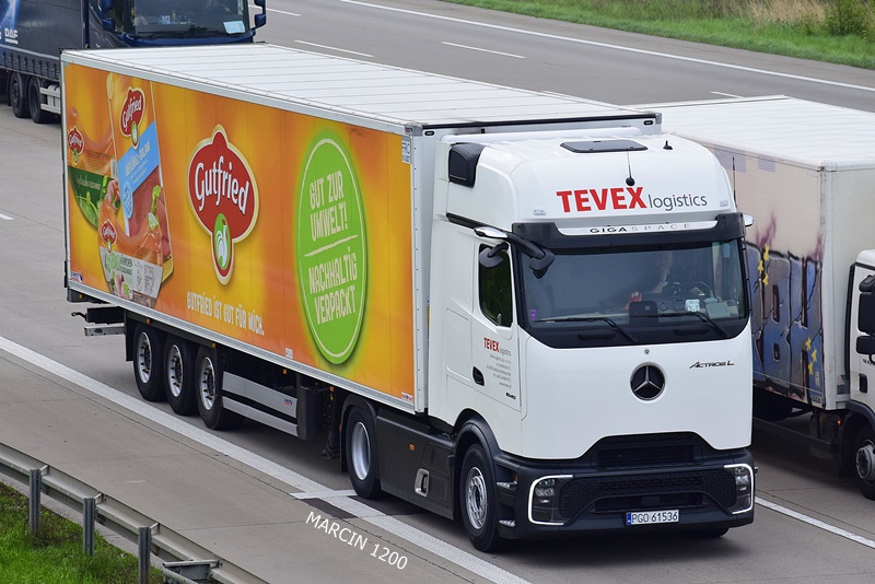 _DSC3928 TEVEX- PROCABIN-crop-Mercedes-Benz Actros ProCabin.JPG