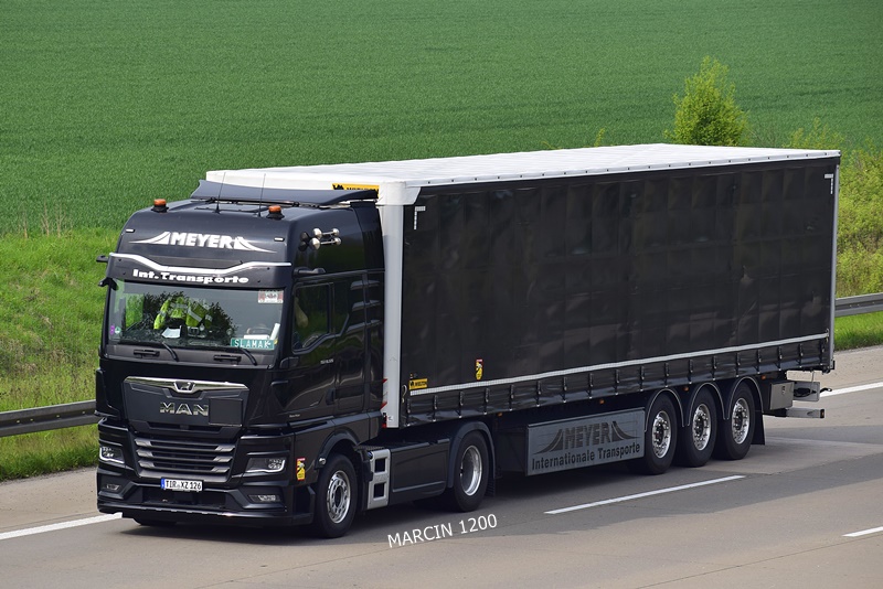 _DSC4398 MEYER-crop-MAN TGX II.JPG
