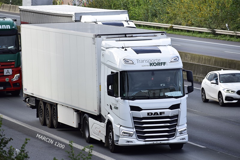 _DSC7936 TRANSPORTE KORFF-crop-DAF XF.JPG
